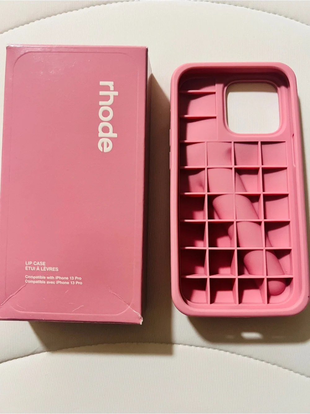 LNIB rhode iPhone 13 Pro Ribbon Peptide Lip Holder Silky Silicone Case